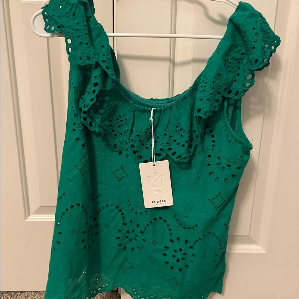 Green Eyelet Ruffle Top - Picture 7 of 7